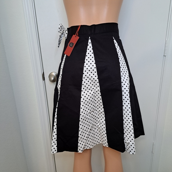 Dead Threads Rockabilly Skirt Goth Long A Line Polka Dot Black White Bow - Picture 3 of 12